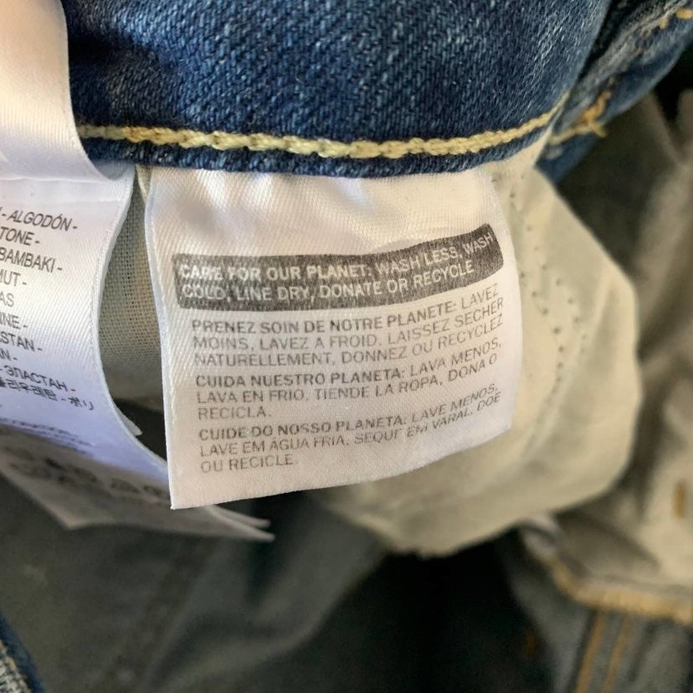 Levi's High Rise Patchwork Blue Jeans - Picture 6 of 8
